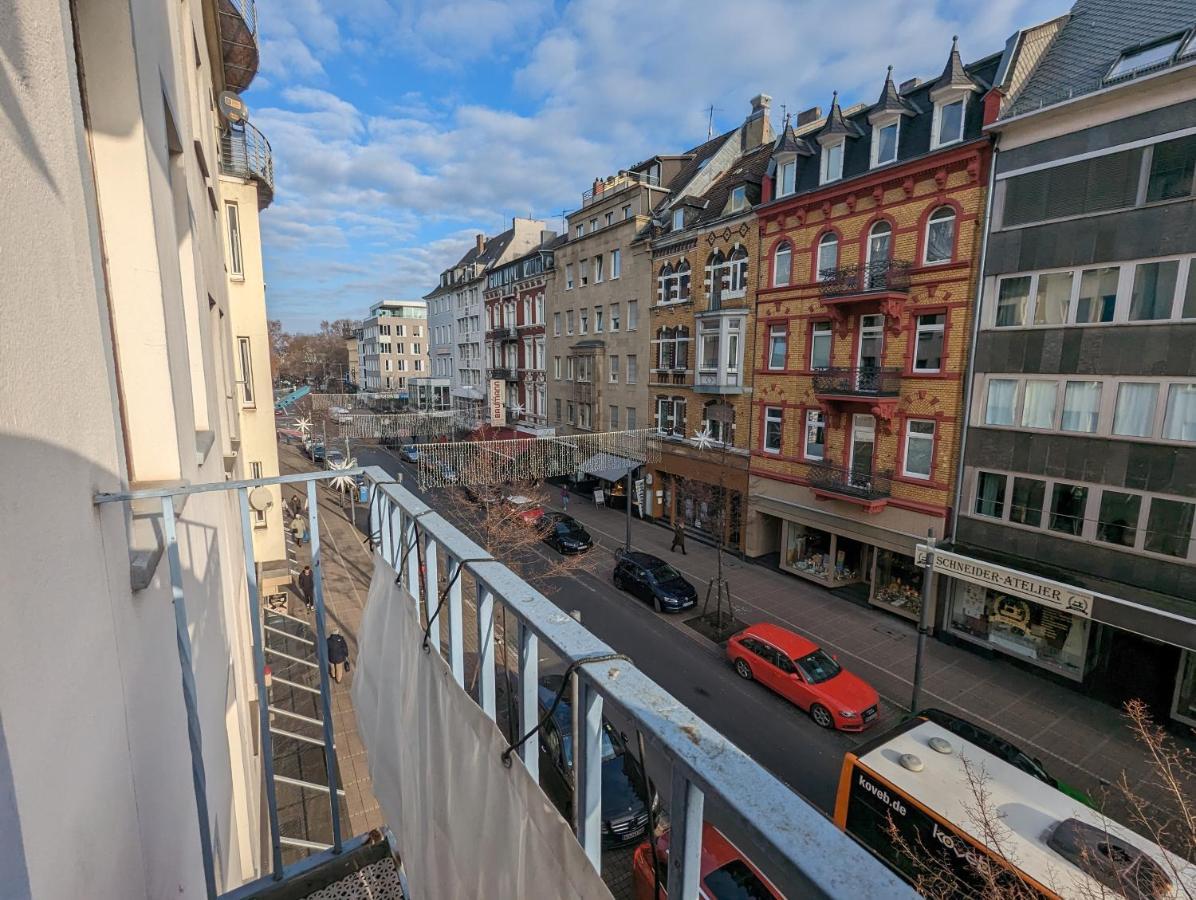Schoenes Mitten In Der Stadt Iii *